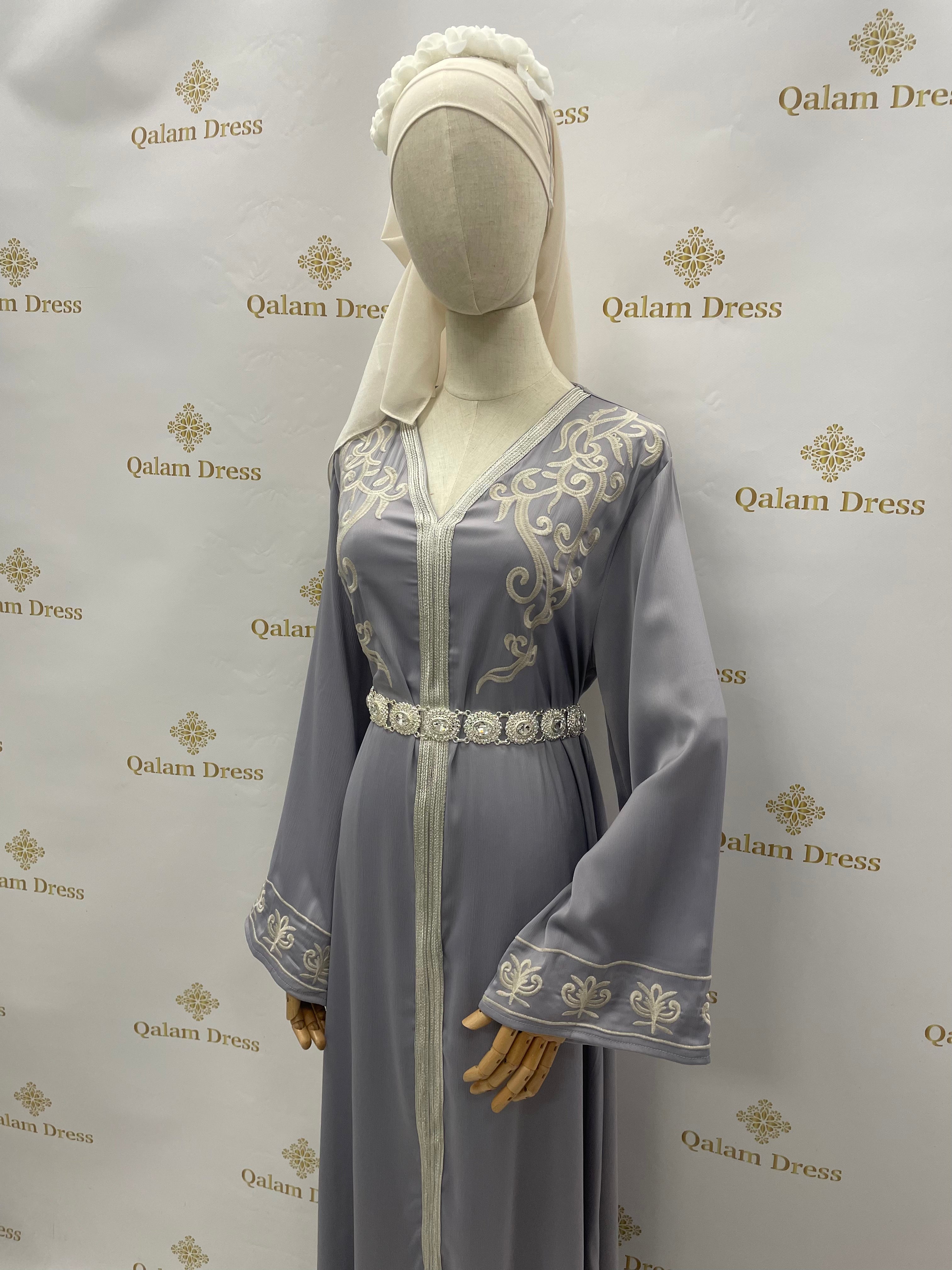 caftan style soie brode coutures evase long large bleu gris noir boutique femmes musulmanes mode modest