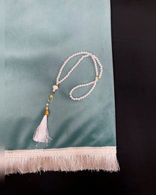 Coffert coran chapelet tasbih tapis de priere mode modeste modeste fashion manche papillon Robe du soir soirée mariage évenement demoiselle d'honneur abaya hijeb hijab tunique jilbeb mode modeste fashion qalam dress boutique musulmane femme voilées hijab france robe abaya blanche