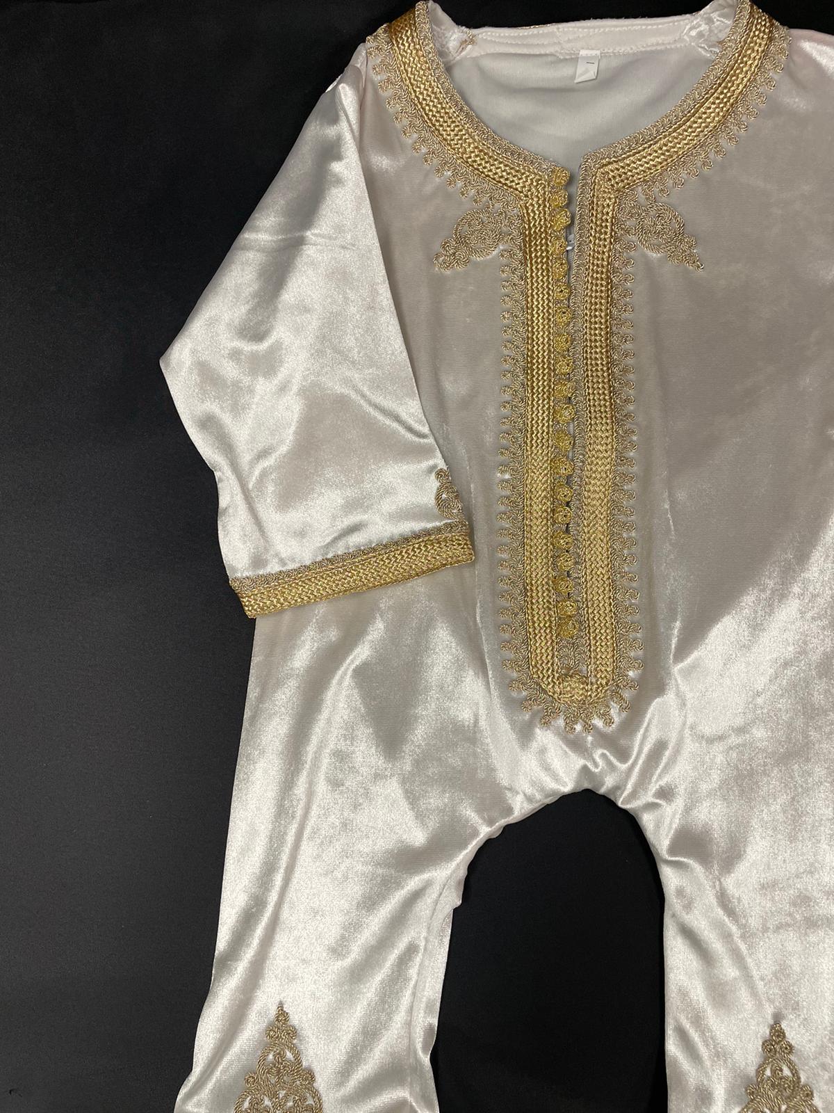 Ensemble Garcon batême  abaya hijeb hijab tunique jilbeb mode modeste fashion qalam dress boutique musulmane femme voilées hijab france robe abaya blanche