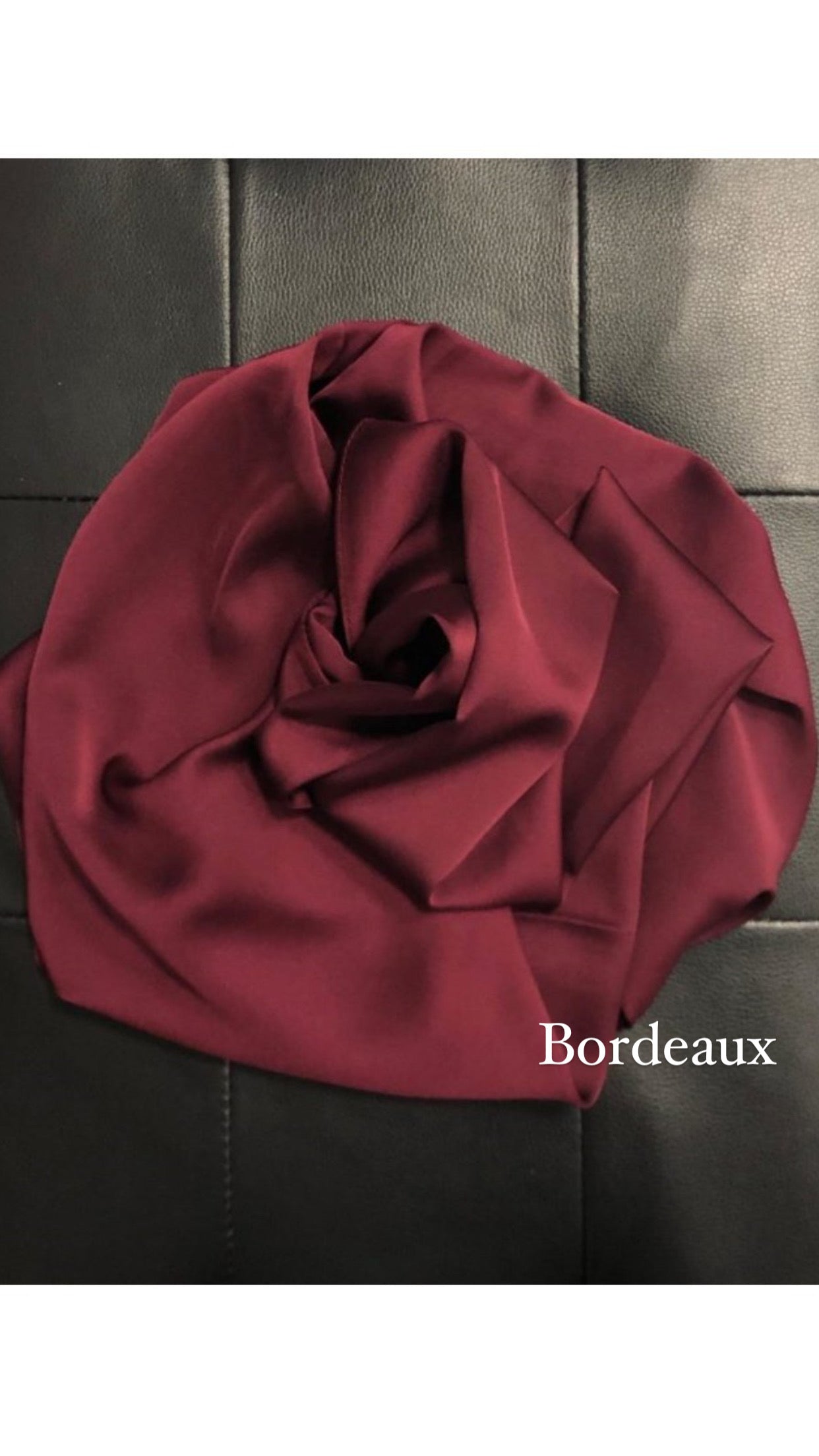 Hijab en satin bordeaux tendance hijab mode modeste boutique de femmes musulmanes