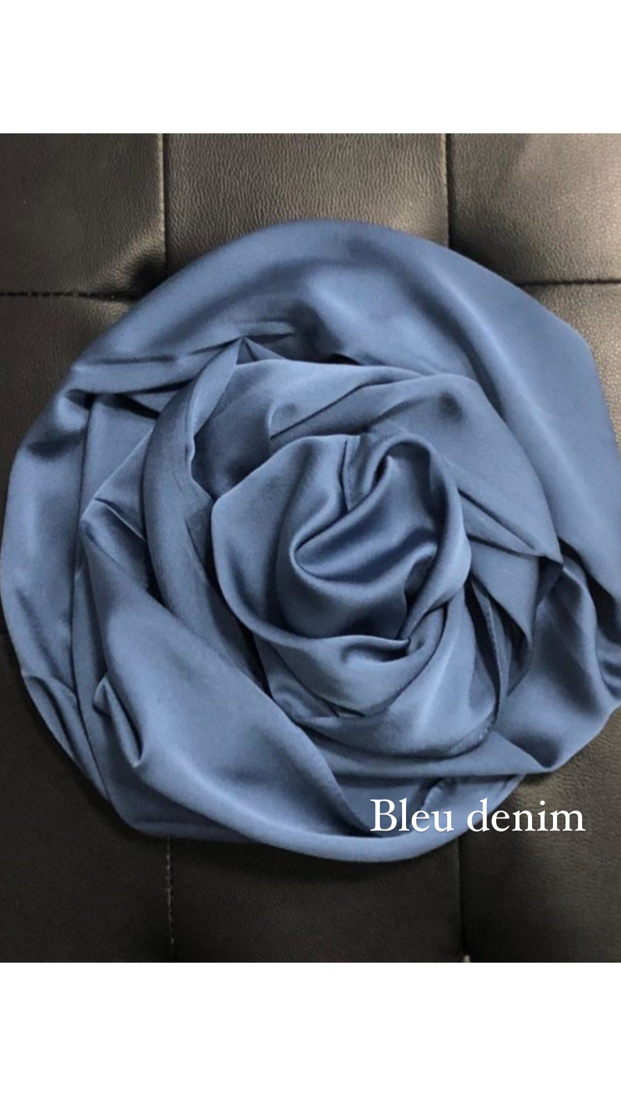  Hijab voile satiné satin long evenement mariage  Hijab à enfiler bonnet integrer long tendance jilbeb mode modeste fashion qalam dress boutique musulmane femme voilées hijab france robe abaya blanche