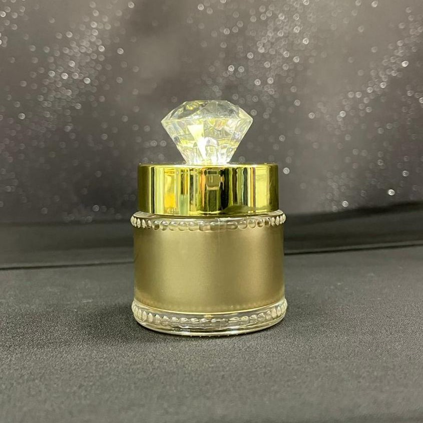 Musc tahara musc blanc musc intime parfum abaya hijeb hijab tunique jilbeb mode modeste fashion qalam dress boutique musulmane femme voilées hijab france robe abaya blanche