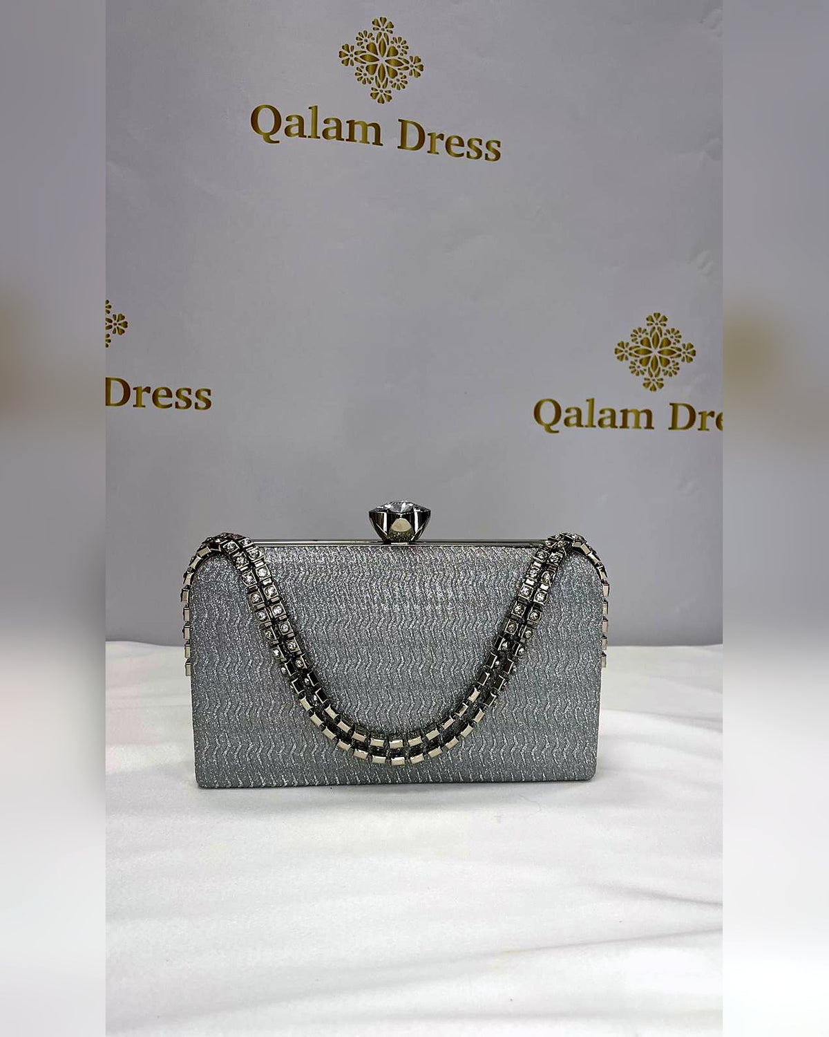 Pochette de soirée Mayra pour cérémonie et mariage – vue du modèle