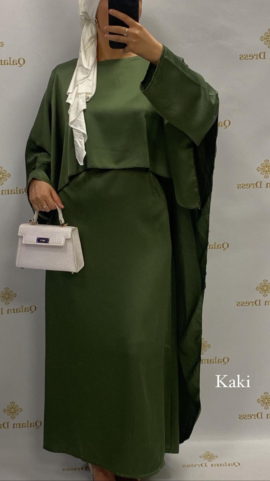 Robe syria cintrée satin satinée cape longue Robe du soir soirée mariage évenement demoiselle d'honneur abaya hijeb hijab tunique jilbeb mode modeste fashion qalam dress boutique musulmane femme voilées hijab france robe abaya blanche
