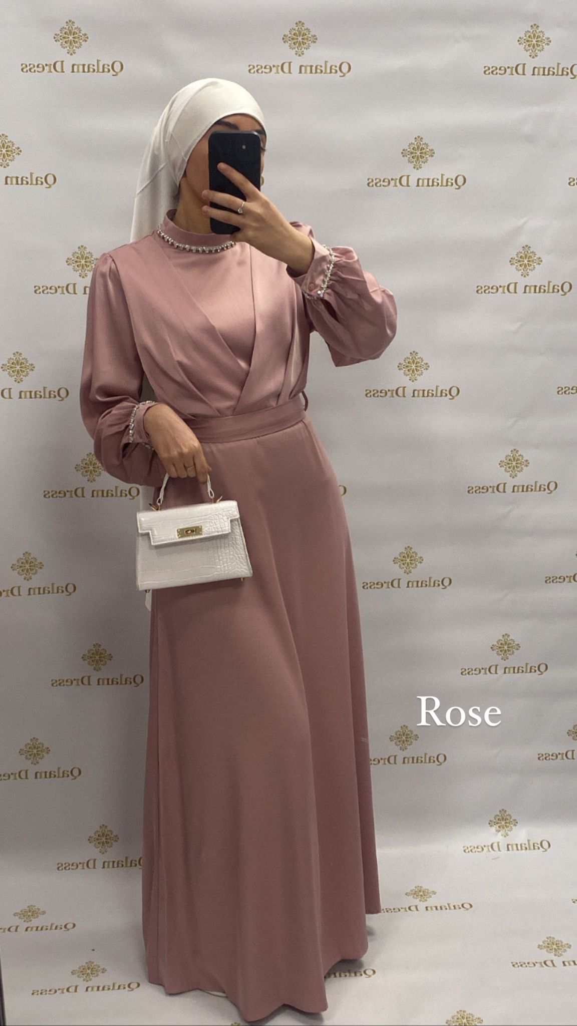 Robe Amal satiné strass abaya hijeb hijab tunique jilbeb mode modeste fashion qalam dress boutique musulmane femme voilées hijab france robe abaya blanche