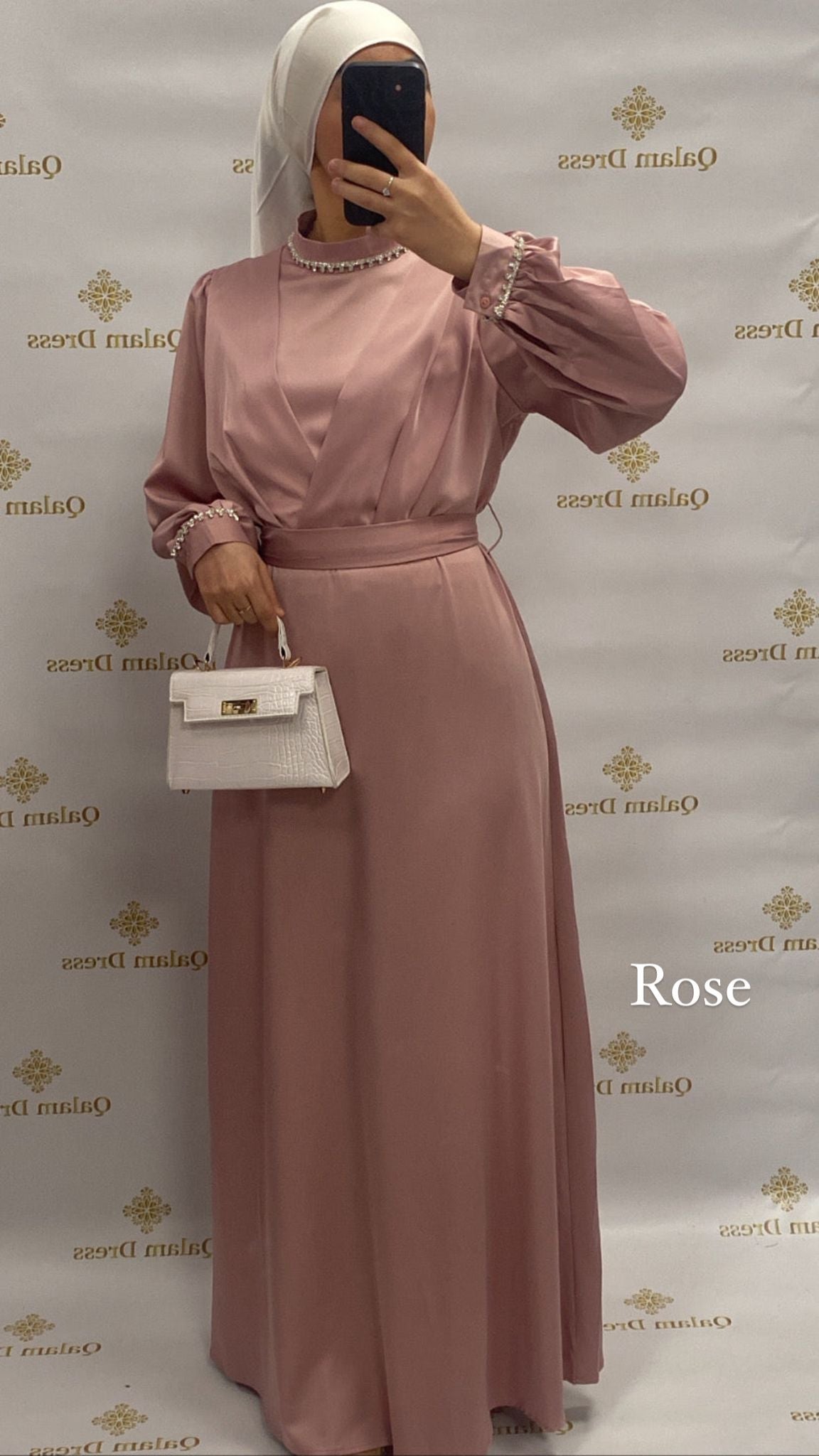 Robe Amal satiné strass abaya hijeb hijab tunique jilbeb mode modeste fashion qalam dress boutique musulmane femme voilées hijab france robe abaya blanche