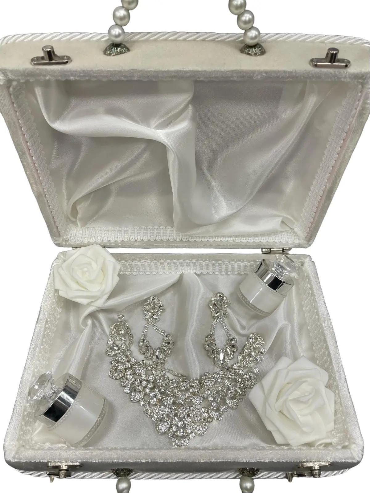 Valise Mariée Velours Perles – Coffret Bijoux Élégant