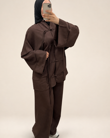 Ensemble Sakura, photo 2 avec fond kimono