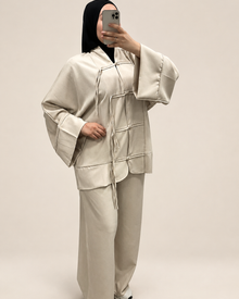 Ensemble Sakura, photo 3 avec fond kimono
