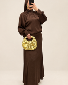 Ensemble satiné marron, proposition de fond harmonisé