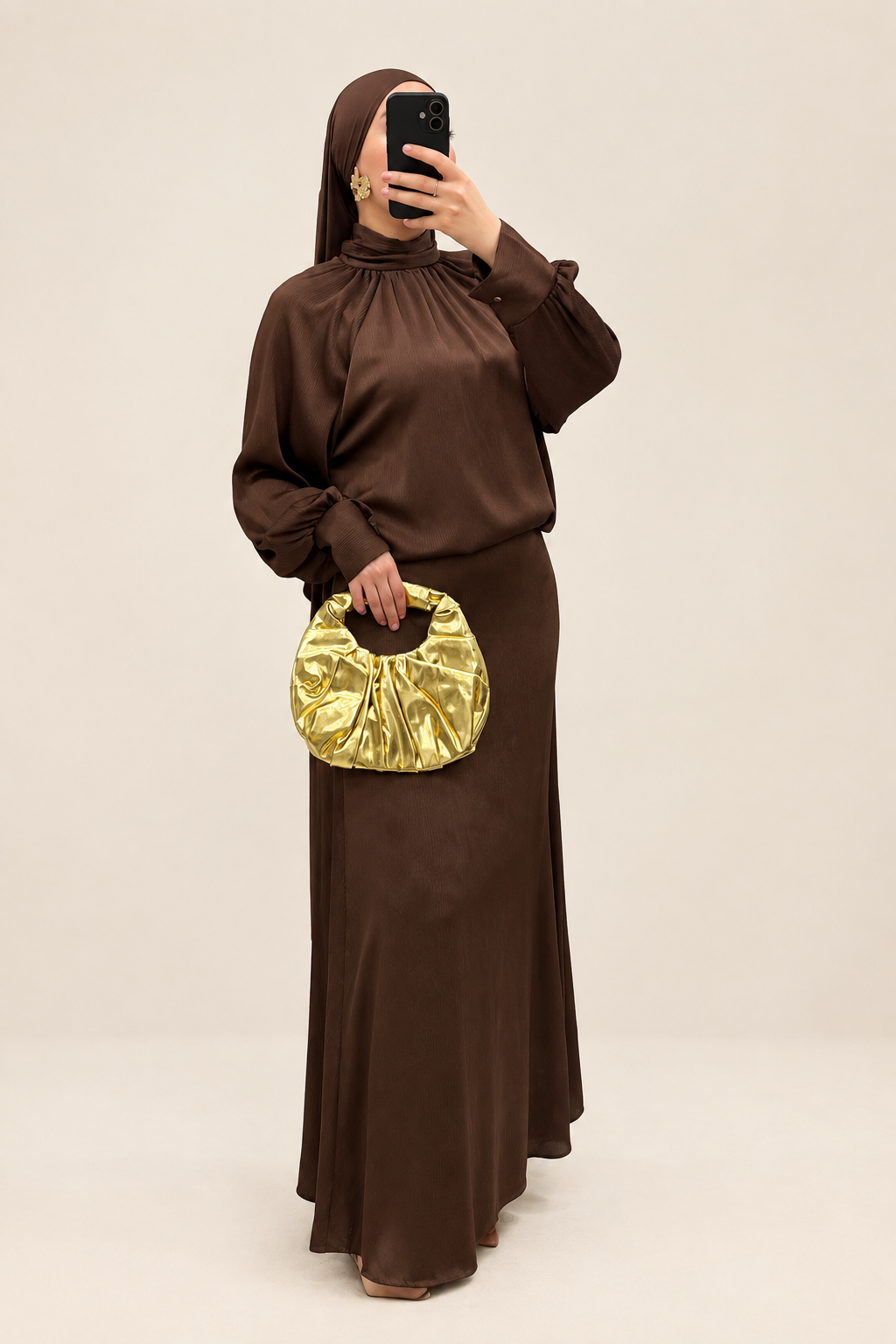 Ensemble satiné marron, proposition de fond harmonisé