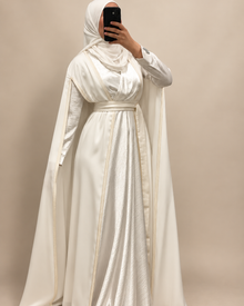 Cape longue blanche pour mariage et cérémonie