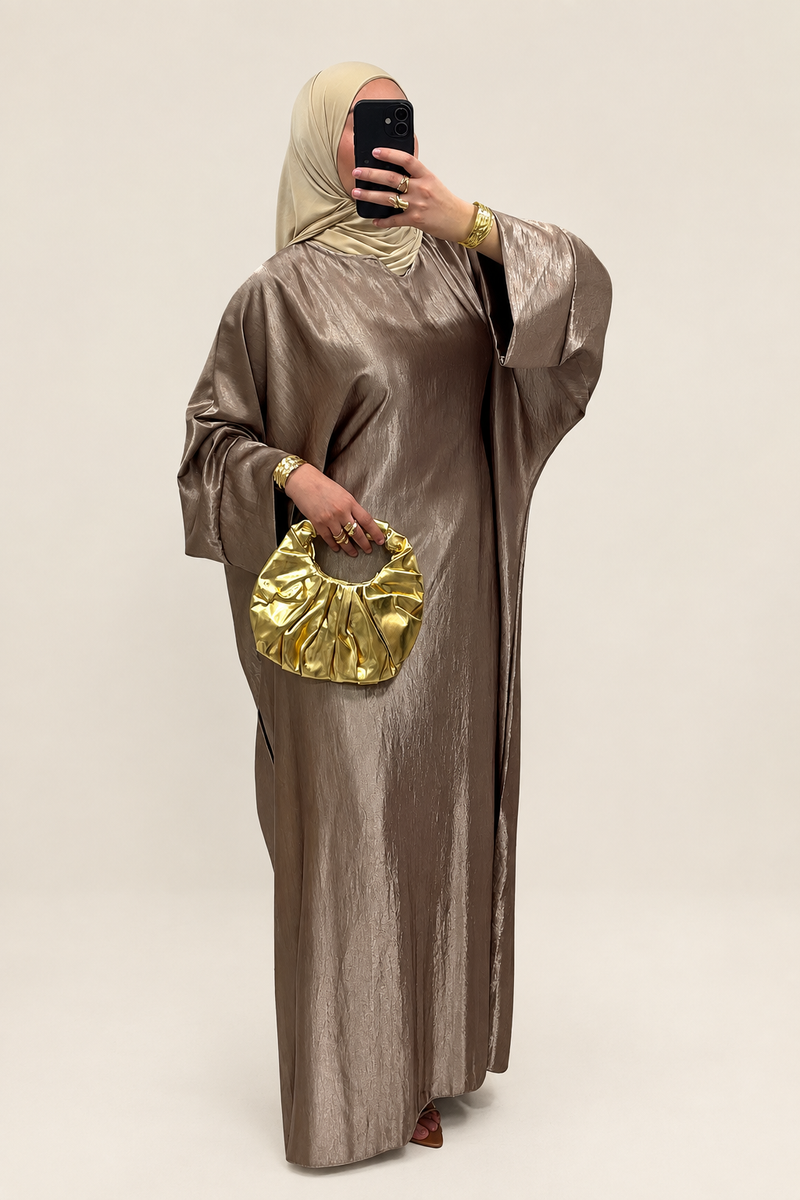 Robe satinée cintré