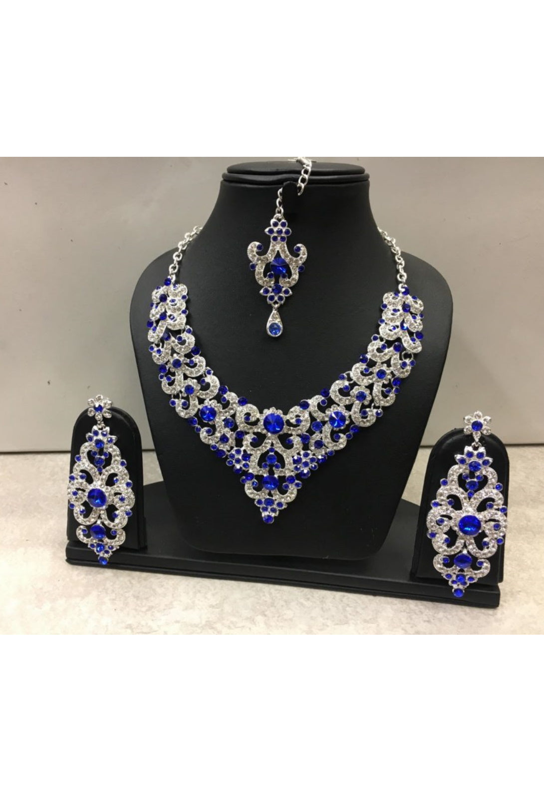 bijoux argent, bleu abaya hijab tunique jilbeb mode modeste fashion boutique musulmane femmes voilées