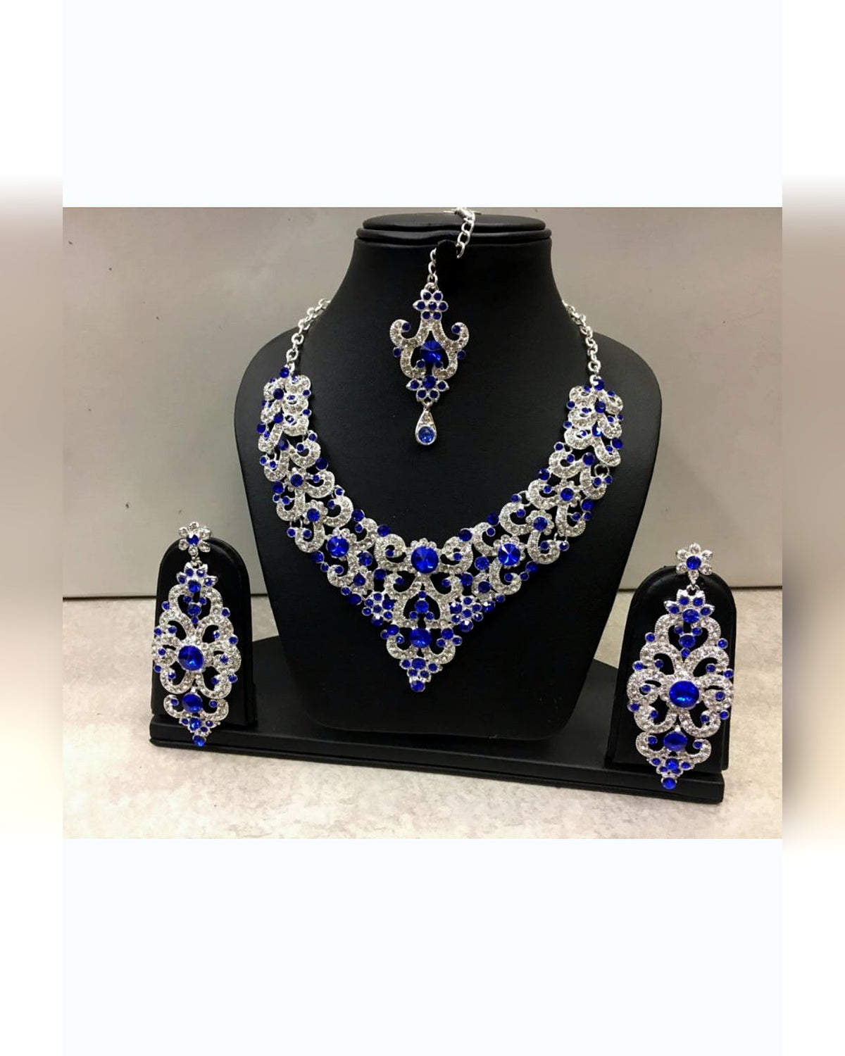 bijoux argent, bleu abaya hijab tunique jilbeb mode modeste fashion boutique musulmane femmes voilées