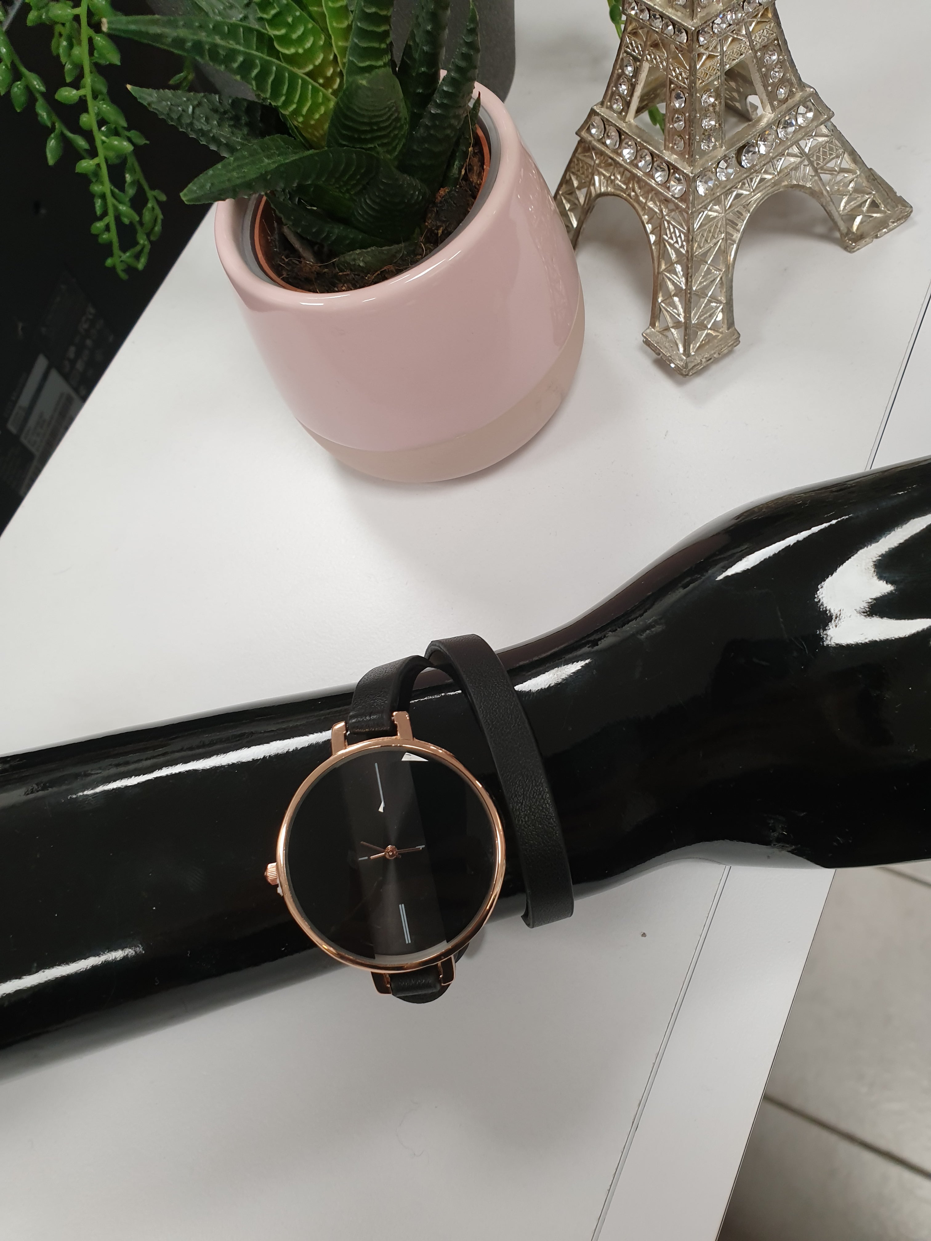 MONTRE SHARJAH LONG