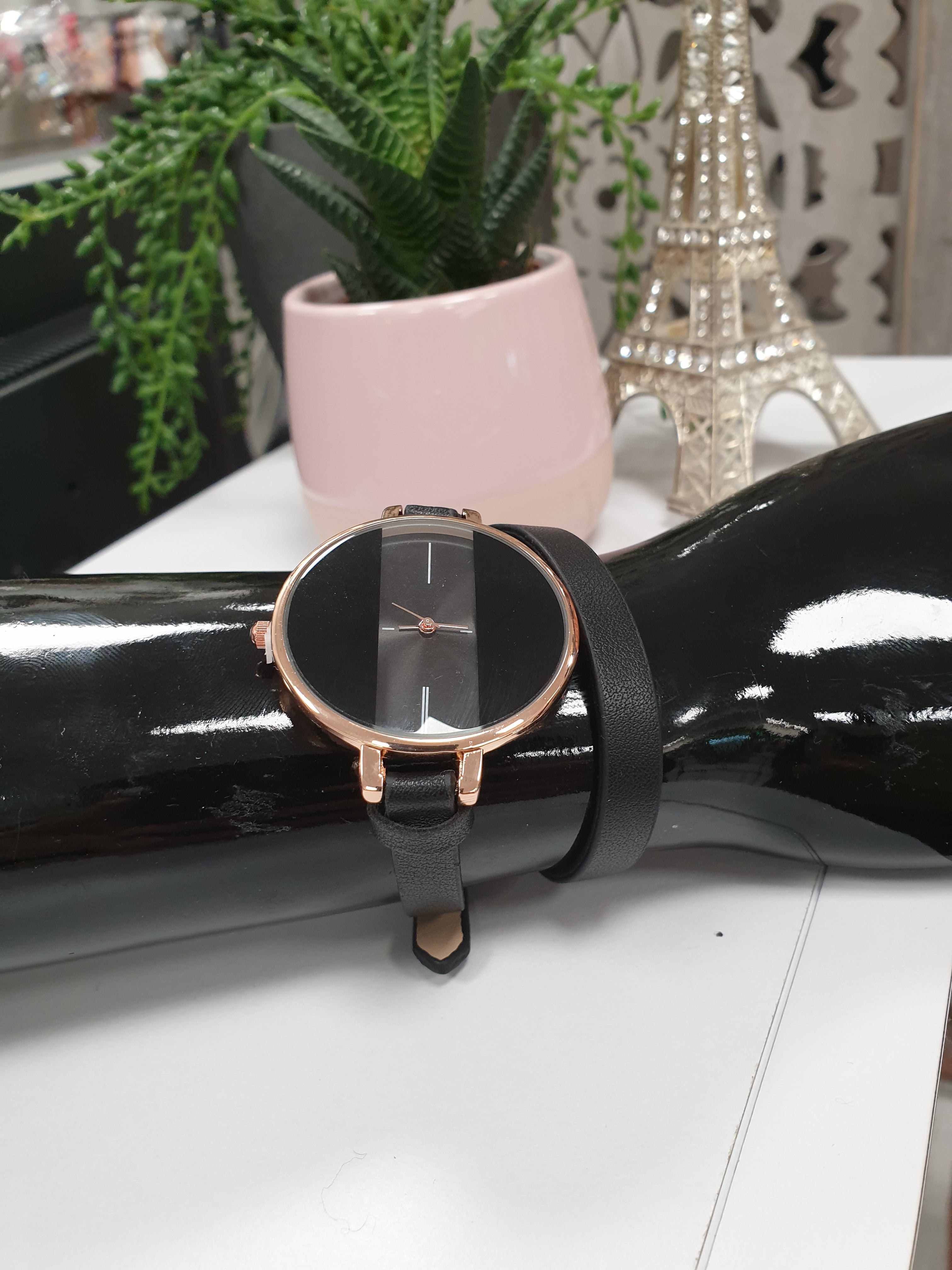 MONTRE SHARJAH LONG