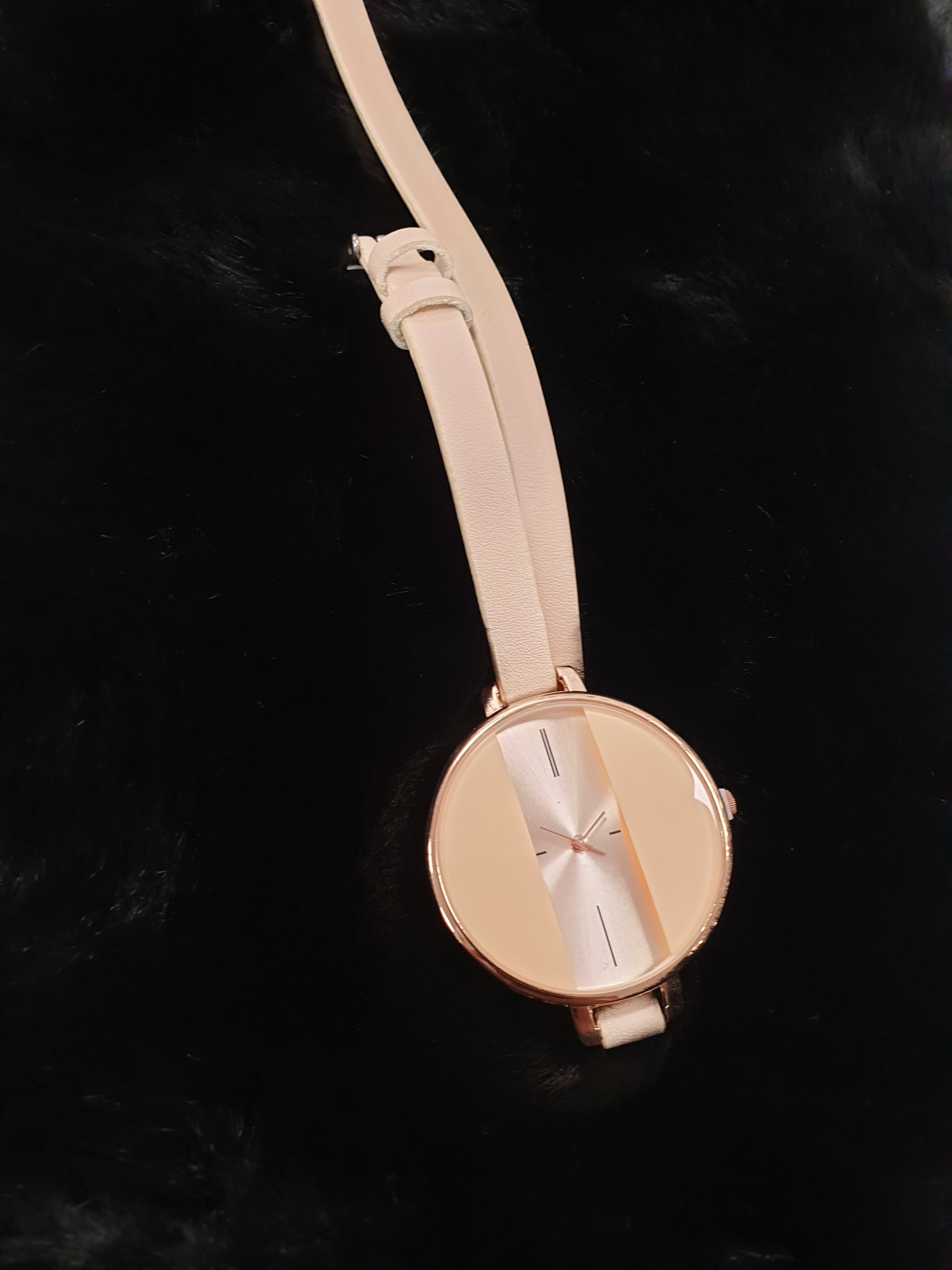 MONTRE SHARJAH LONG