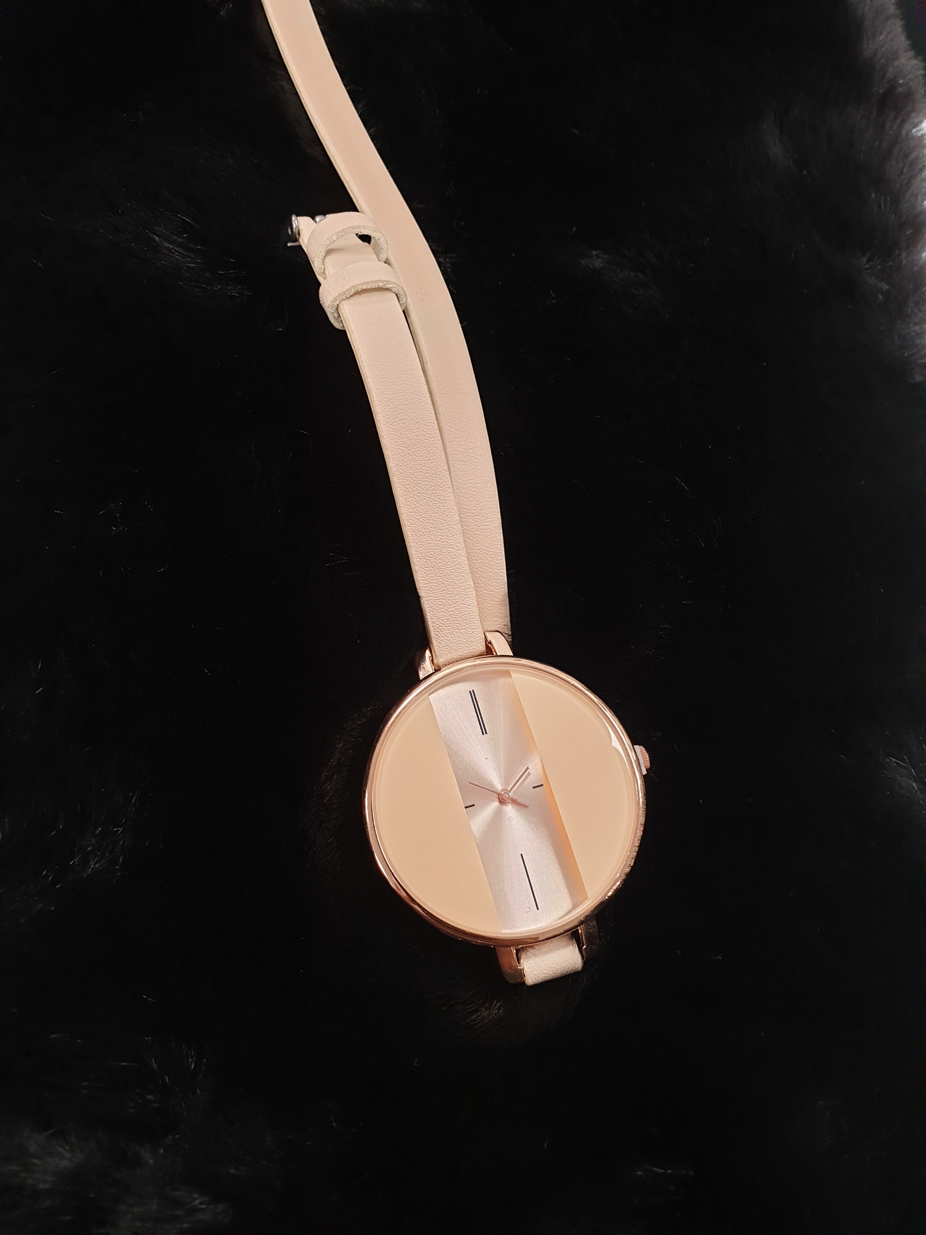 montre simili cuir double bracelet abaya hijab tunique jilbeb mode modeste fashion - Qalam Dress Boutique 