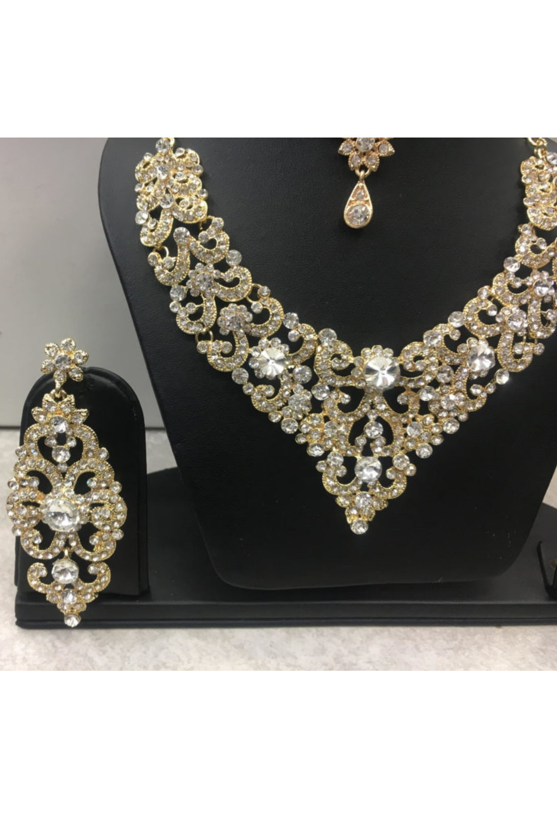 bijoux doré abaya hijab tunique jilbeb mode modeste fashion boutique musulmane femmes voilées
