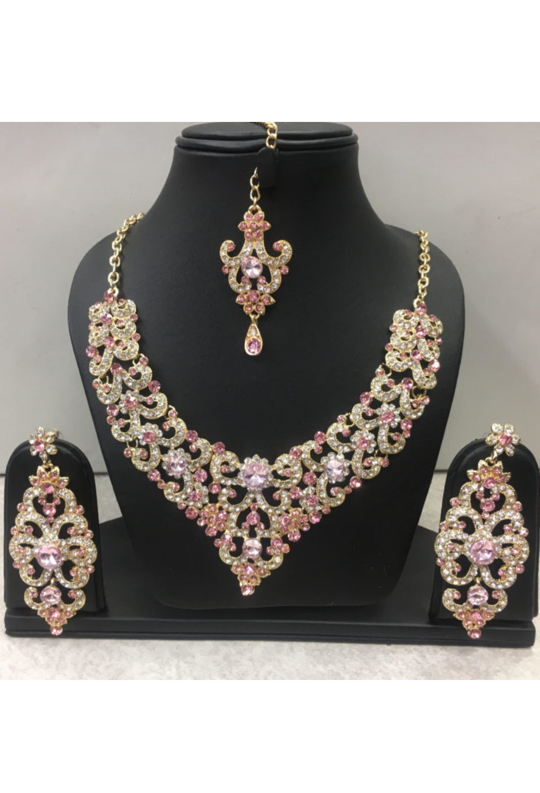 bijoux rose abaya hijab tunique jilbeb mode modeste fashion boutique musulmane femmes voilées