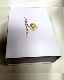 Grande boîte cadeau rigide aimantée blanche, présentation mariage
