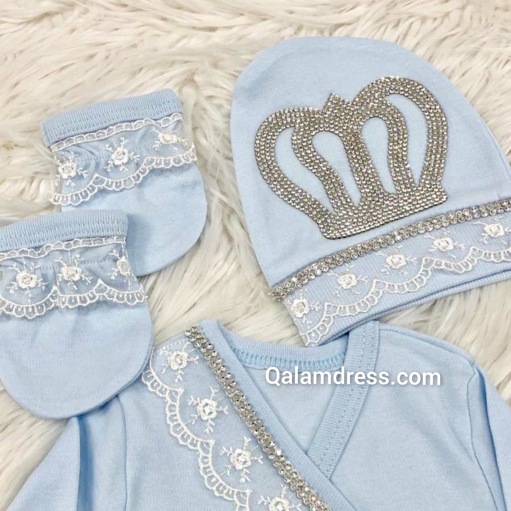 Ensemble bébé Dentelle & Cristal Luxury - BLEU CIEL dentelle - Tenues de fêtes & Circoncision  5 Pièces