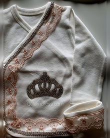 Ensemble bébé fille rose avec dentelle et motifs strassés