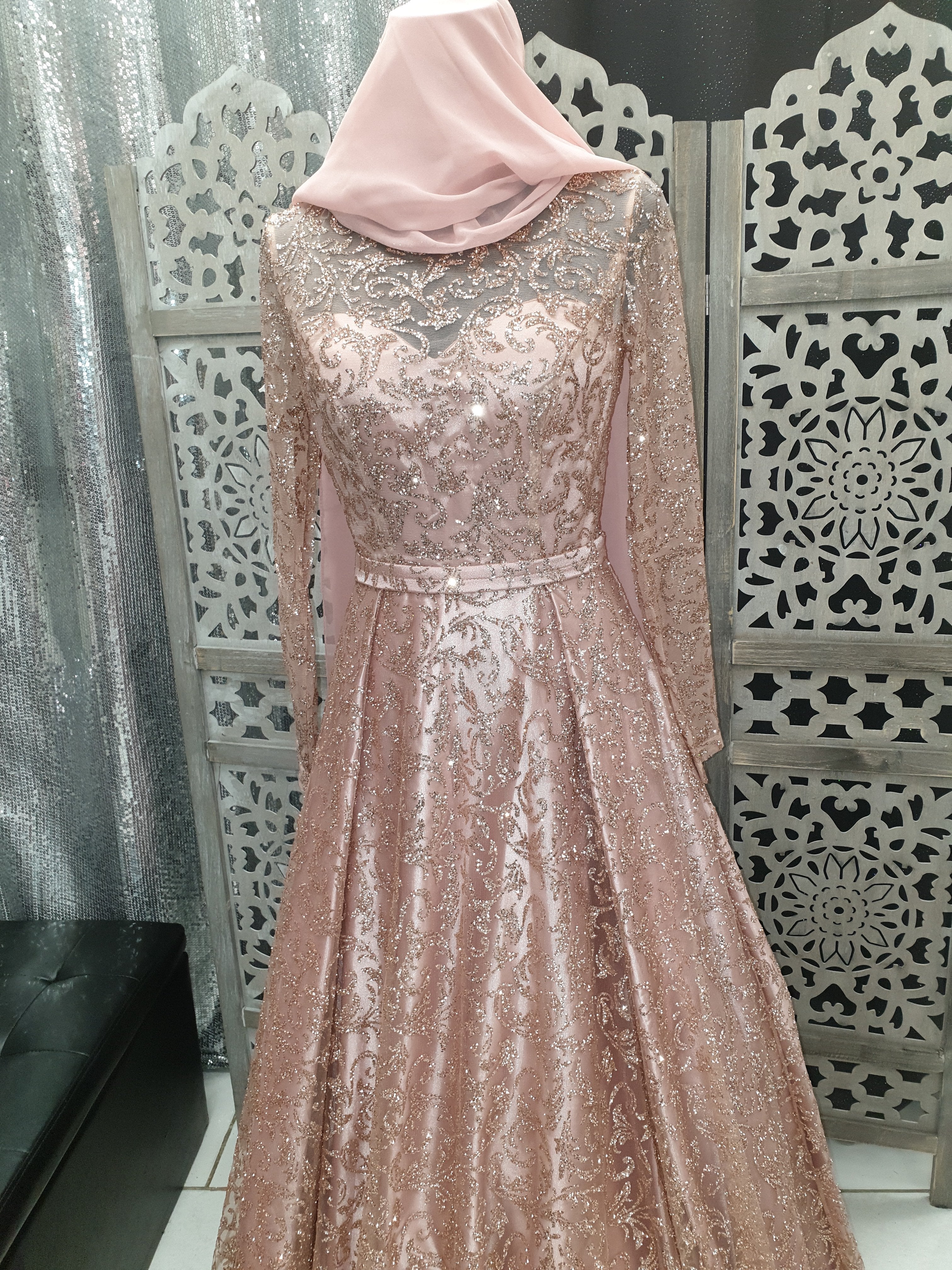 Robe de soirée NAJAH  pailleté Doré Rose - Tendance Hijab