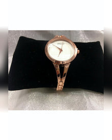 Montre Gold Pink Zakia, cadran clair et bracelet rose gold