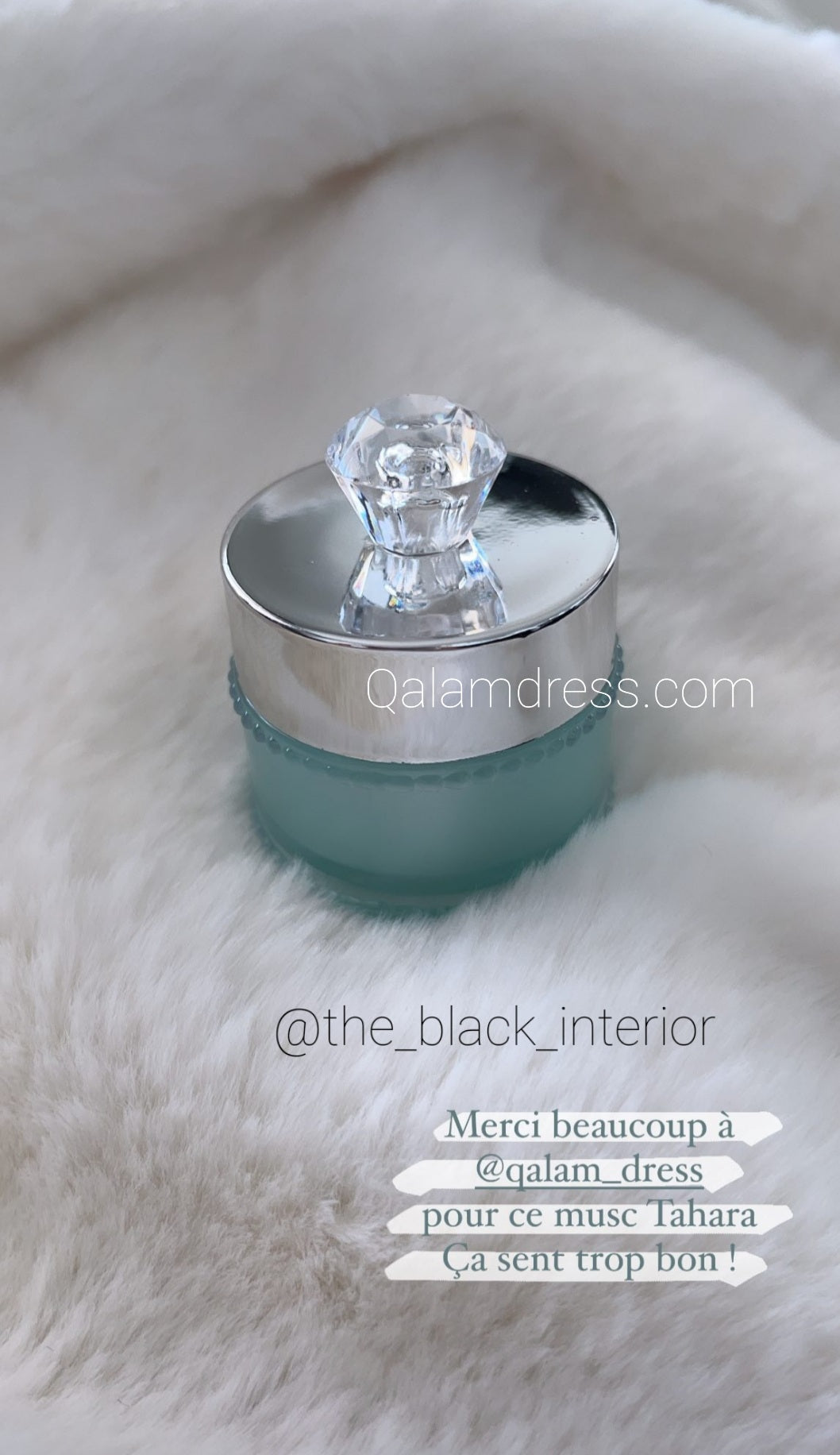 musc tahara musc intime féminin masculin parfum déodorant musc blanc abaya hijab tunique jilbeb mode modeste fashion boutique musulmane femmes voilées