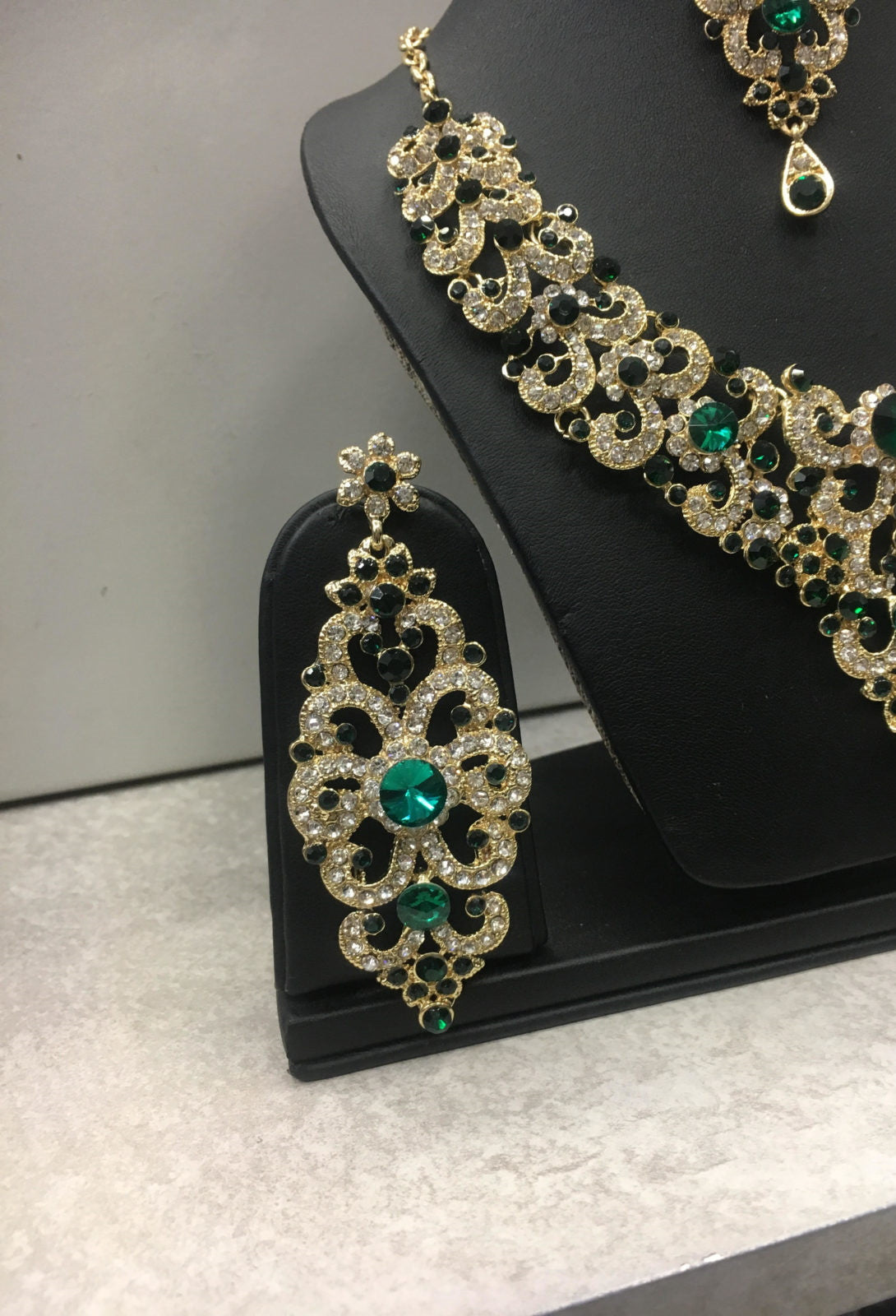 PARURE BIJOUX INES