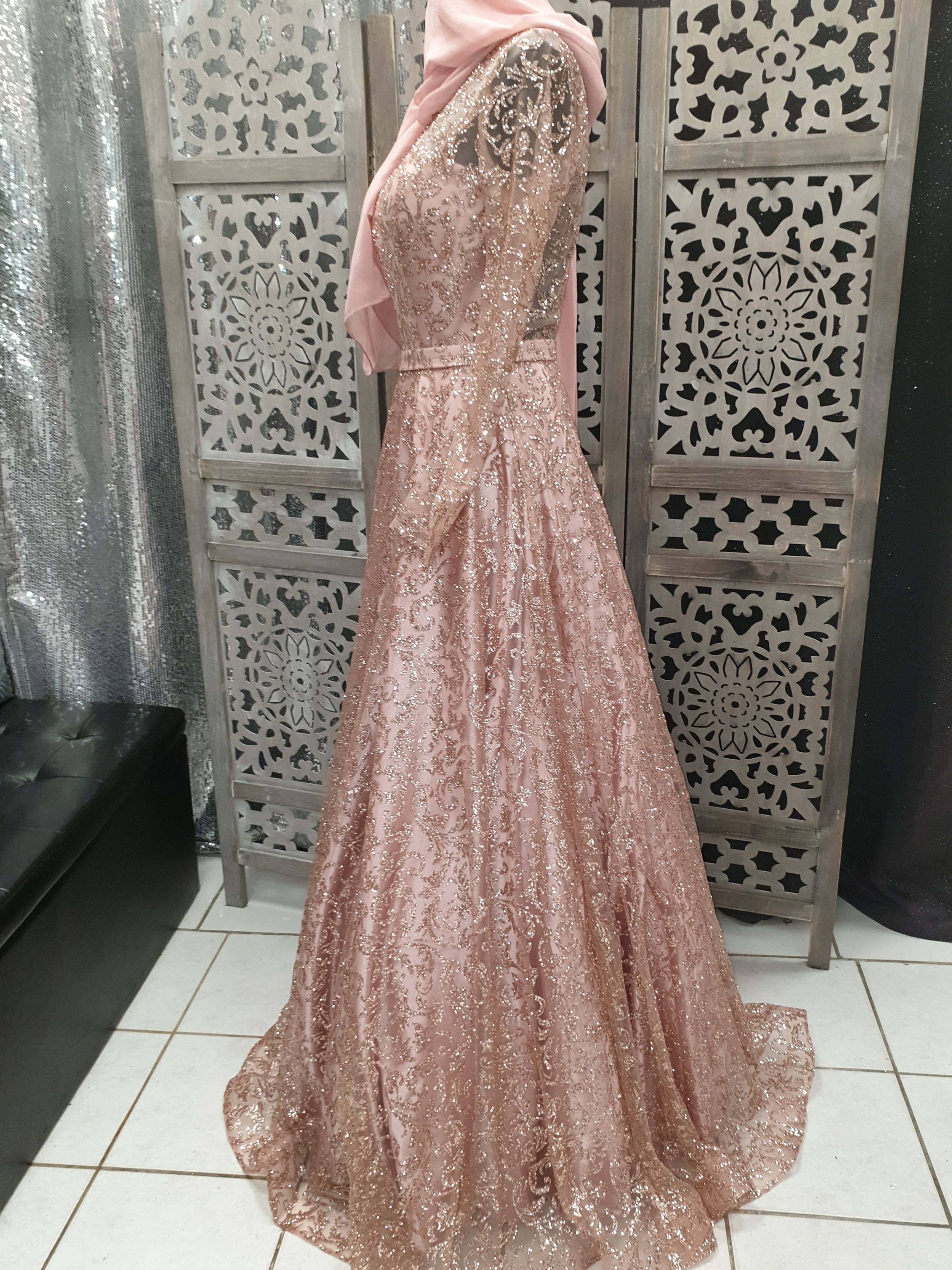 Robe de soirée NAJAH  pailleté Doré Rose - Tendance Hijab