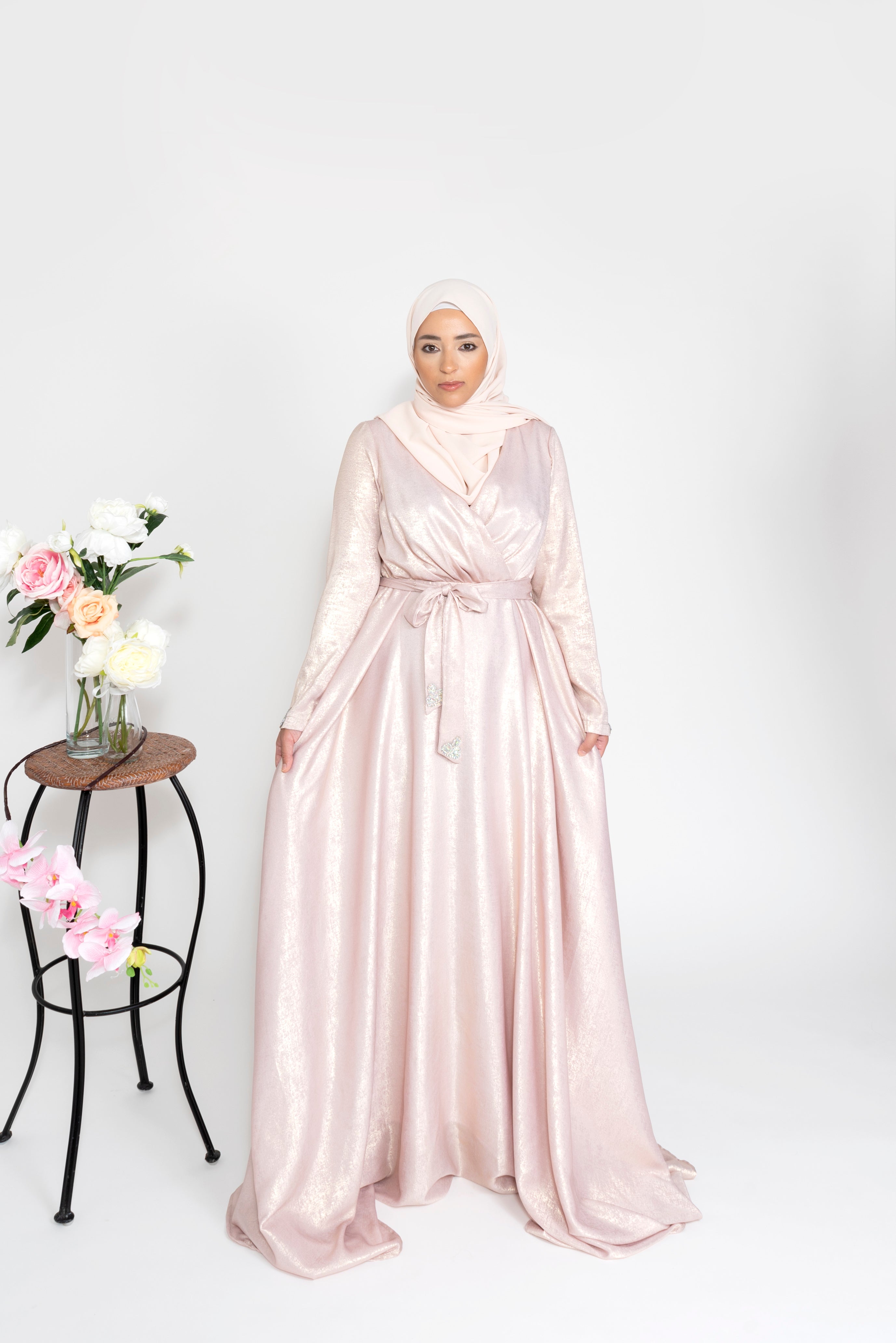 Robe du Soir Shiny Création Satin Rose clair reflets doré