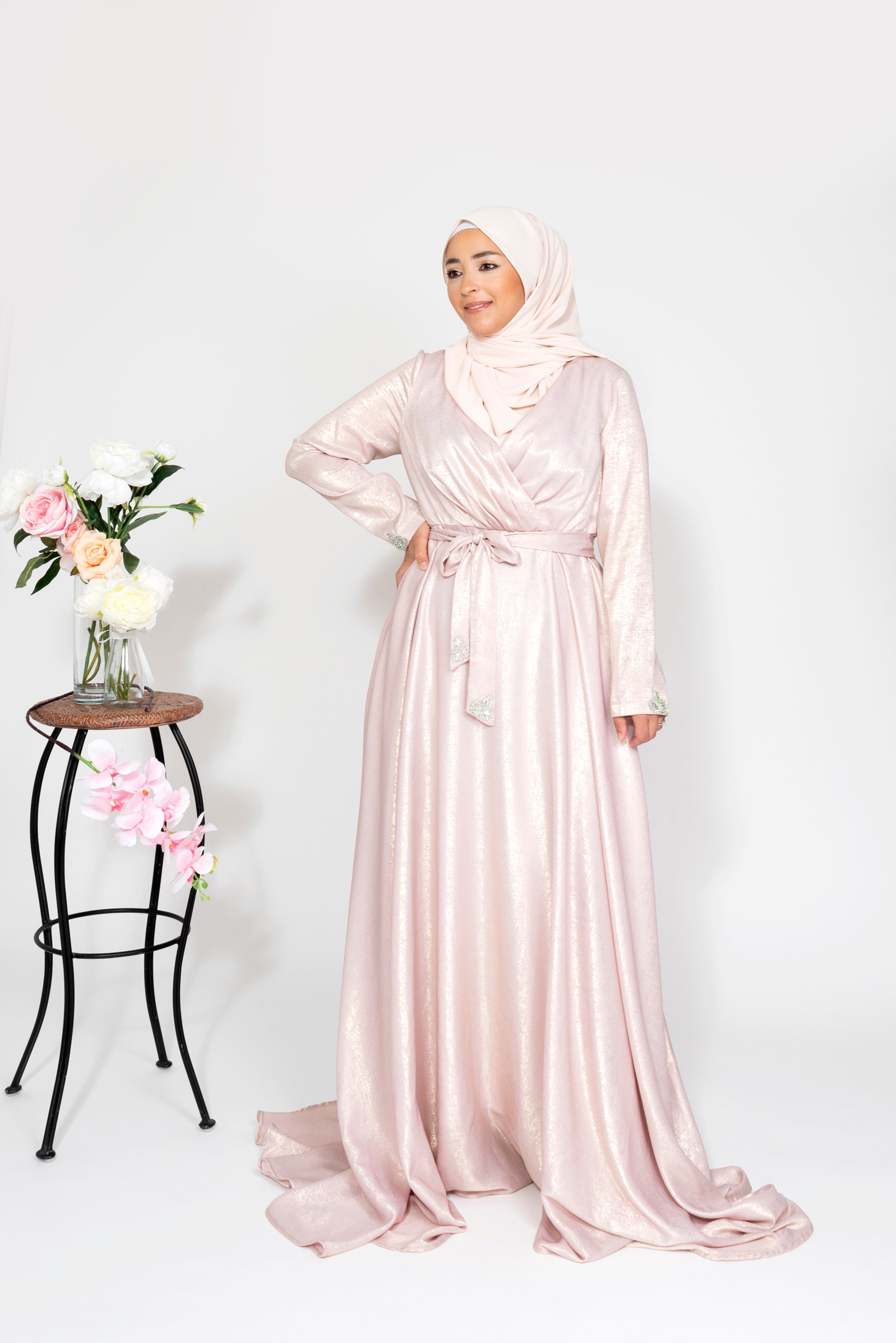 Robe du Soir Shiny Création Satin Rose clair reflets doré